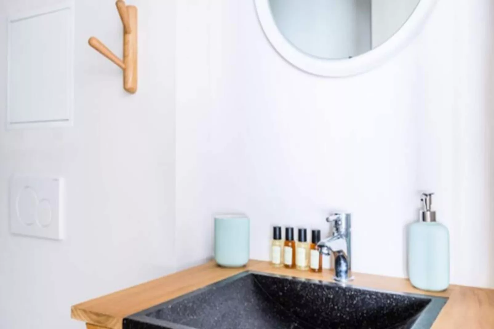 Appartement &agrave; La Belle Pierre Et Lumineux Pour 4 Situ&eacute; Dans L'hypercentre-Image-tags.