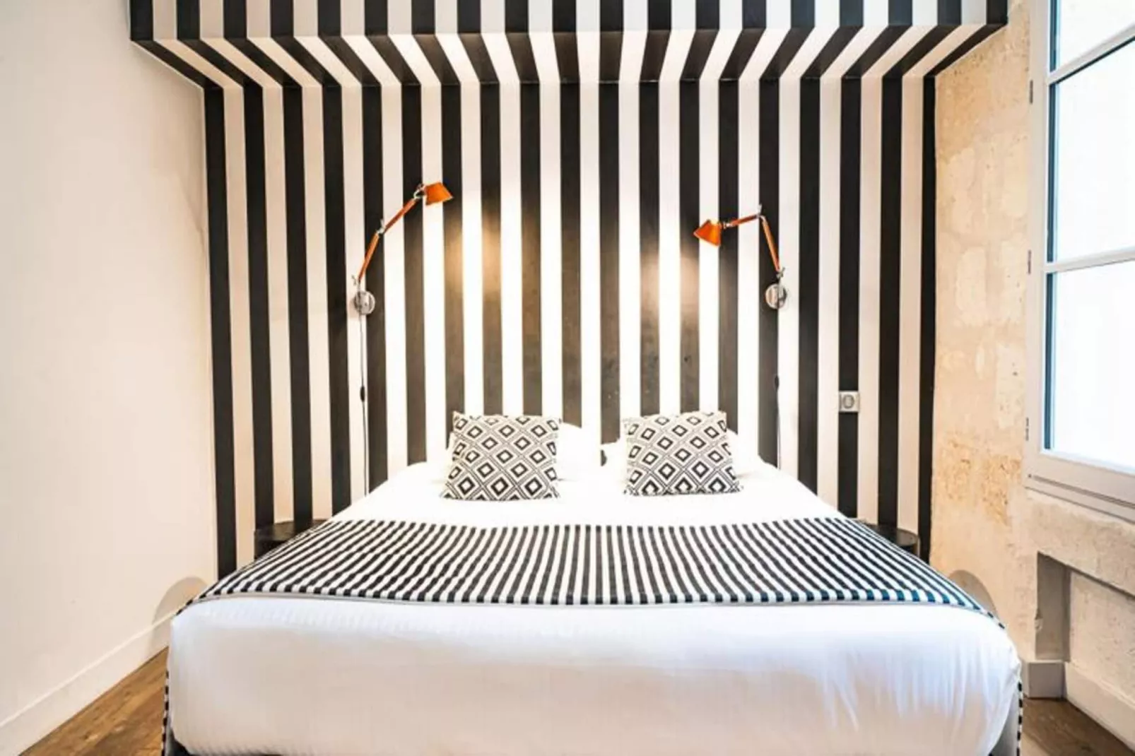 Magnifique Appartement 2 Chambres Avec Terrasse-Exterior in summer