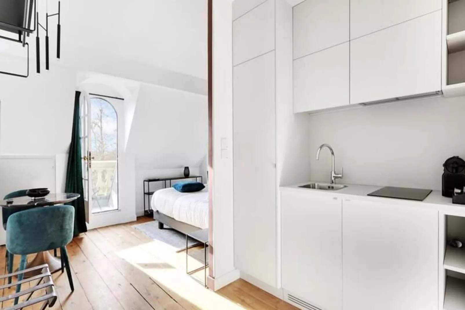 Maison Labruy&egrave;re - Suite Cosy Jardin-Exterior in summer