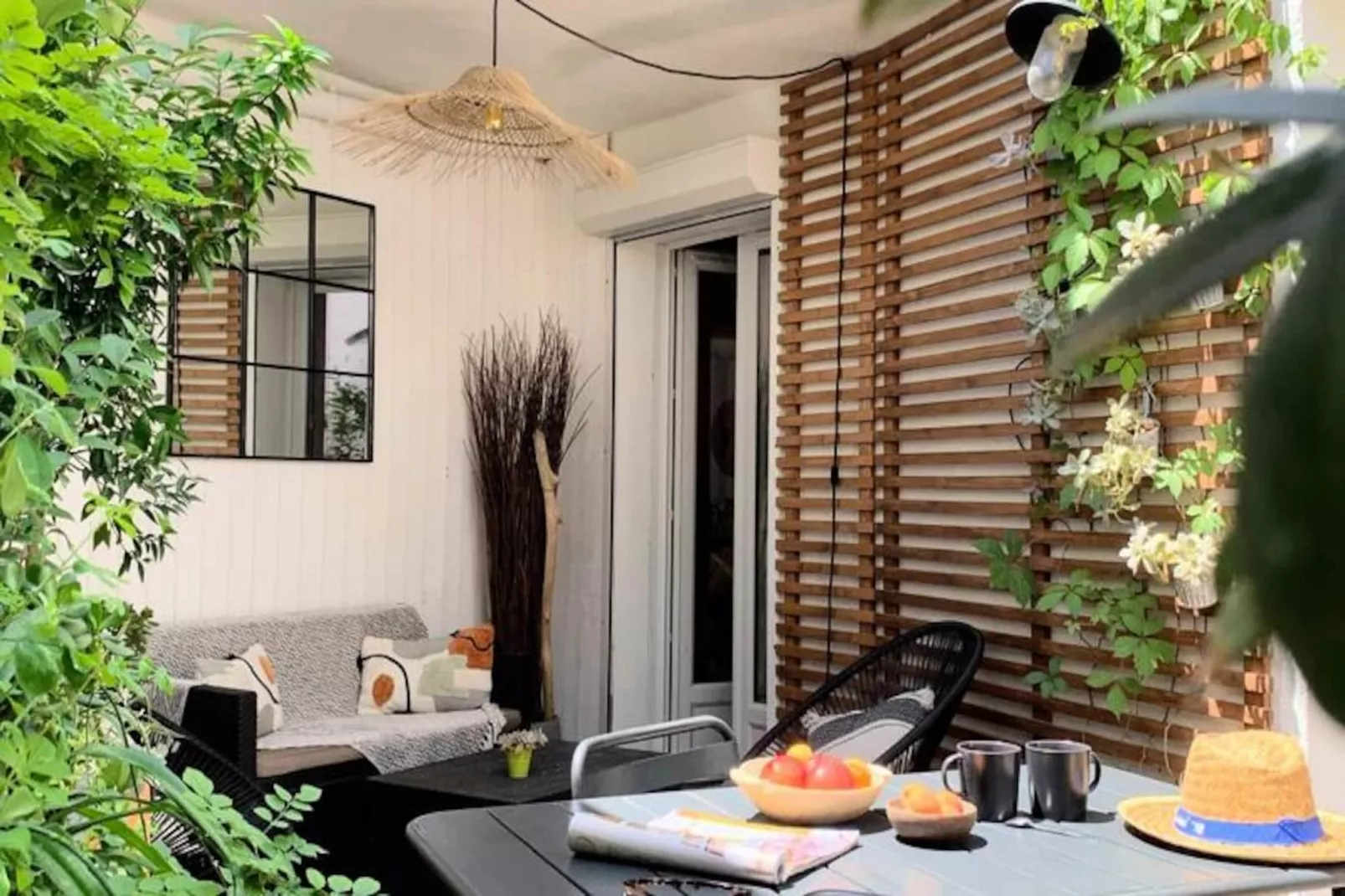 La Terrasse Bazille-Image-tags.