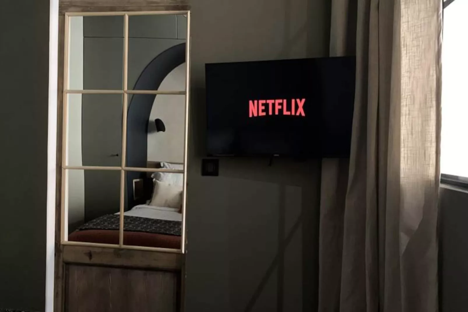 Home Chic Home - Les Suites De La Com&eacute;die - Suite3-Image-tags.