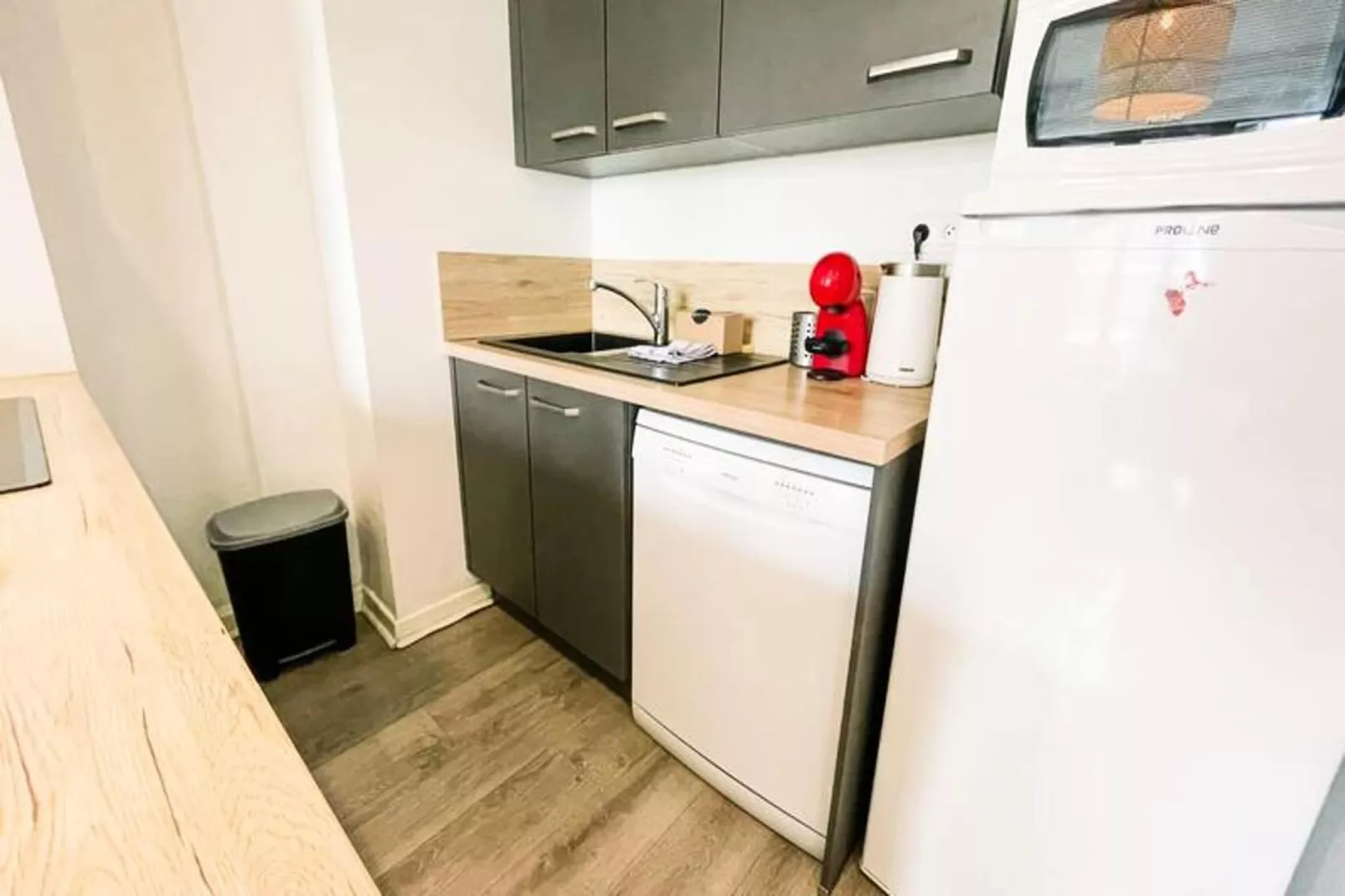 | Blue Lagoon 🩵| T3 6 Pax | Caserne De Bonne-Küche