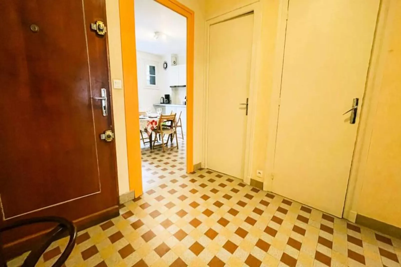 L'harmonie Des &eacute;poques - T2 - Calme-Salon