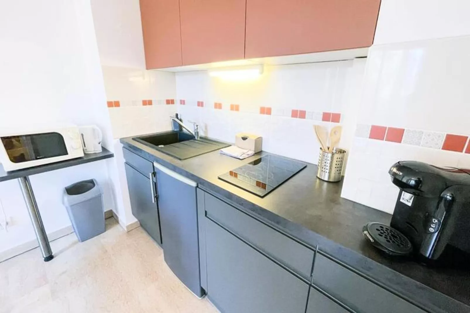 La Pause Grenobloise  - Studio - Balcon-Küche