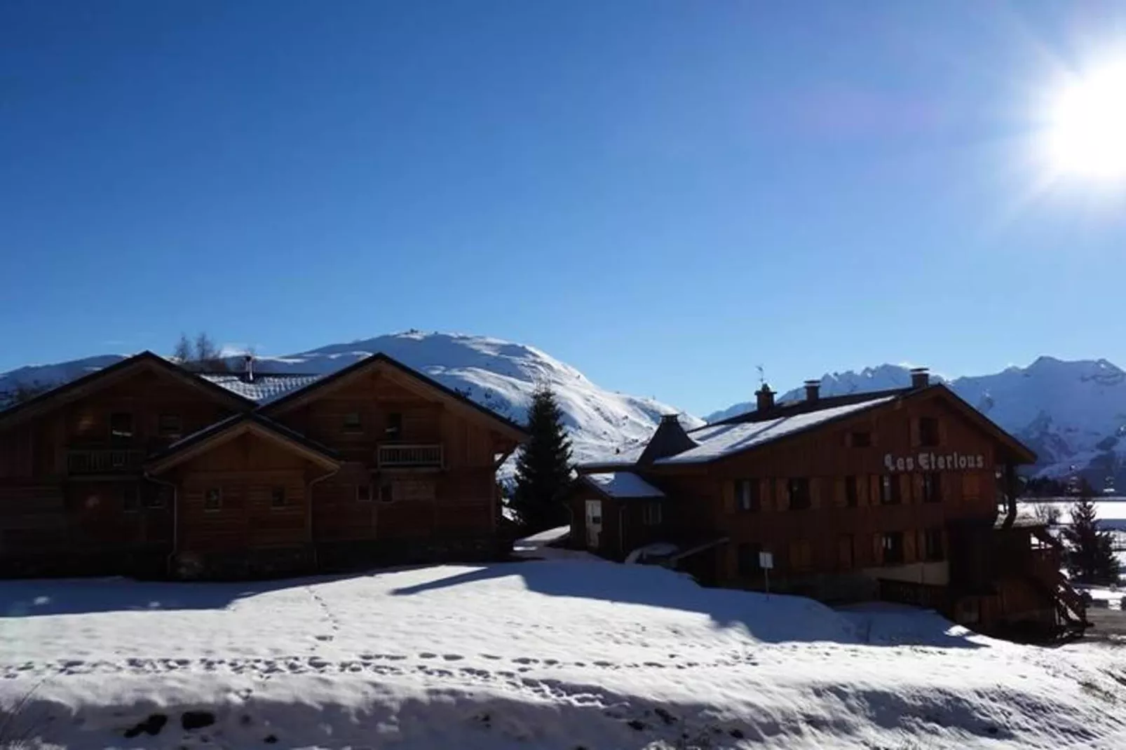 Résidence Maeva Les Melezes-Area within 1km in winter