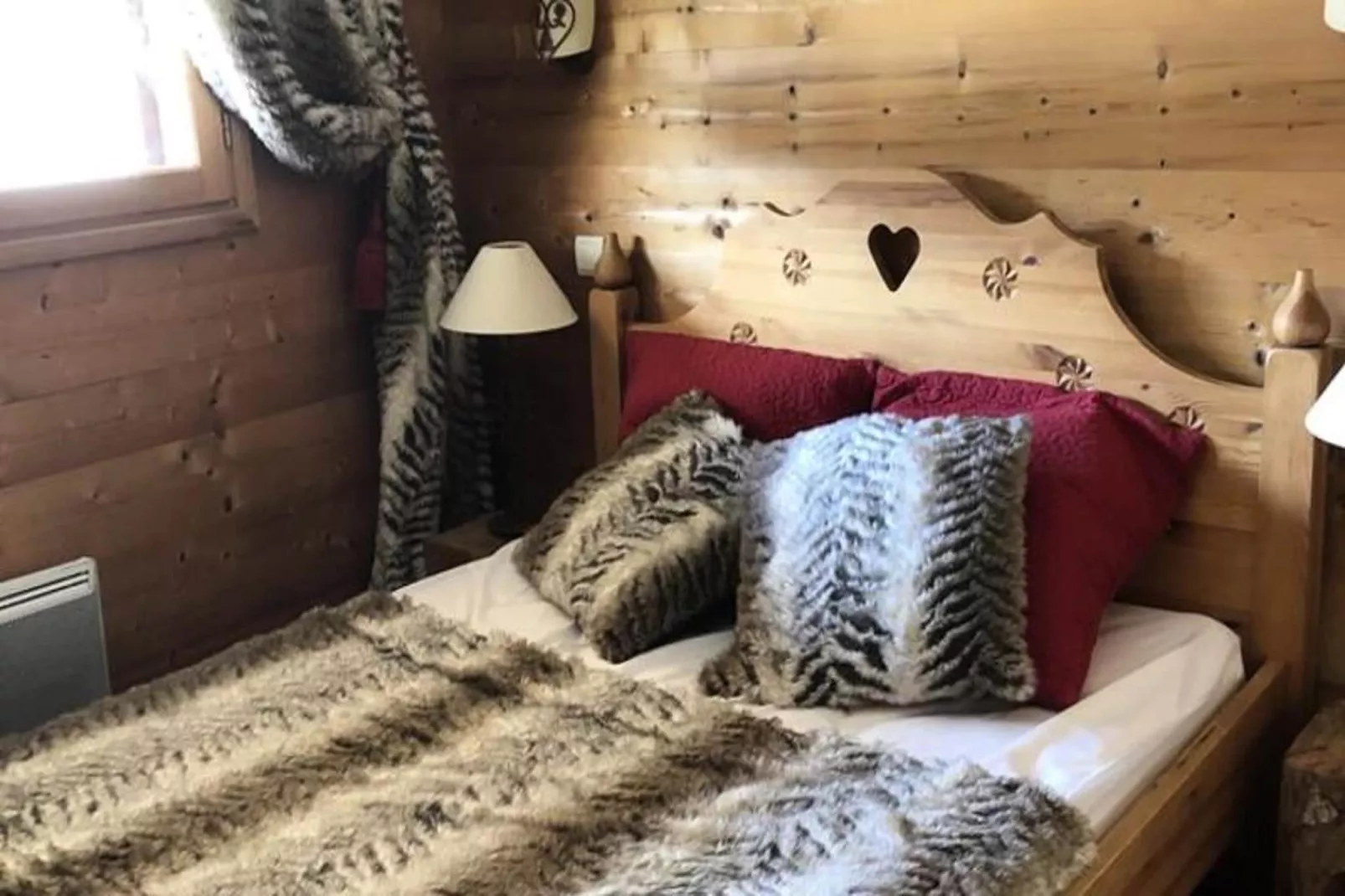 Chalet Alpina-Bedroom