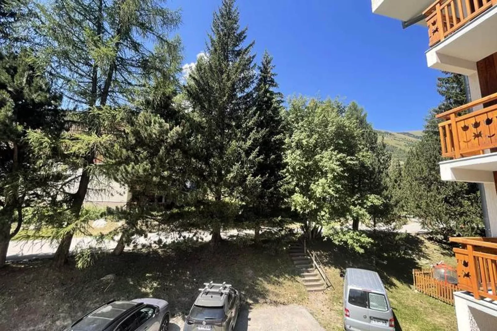 Résidence Cabourg-Gardens in summer