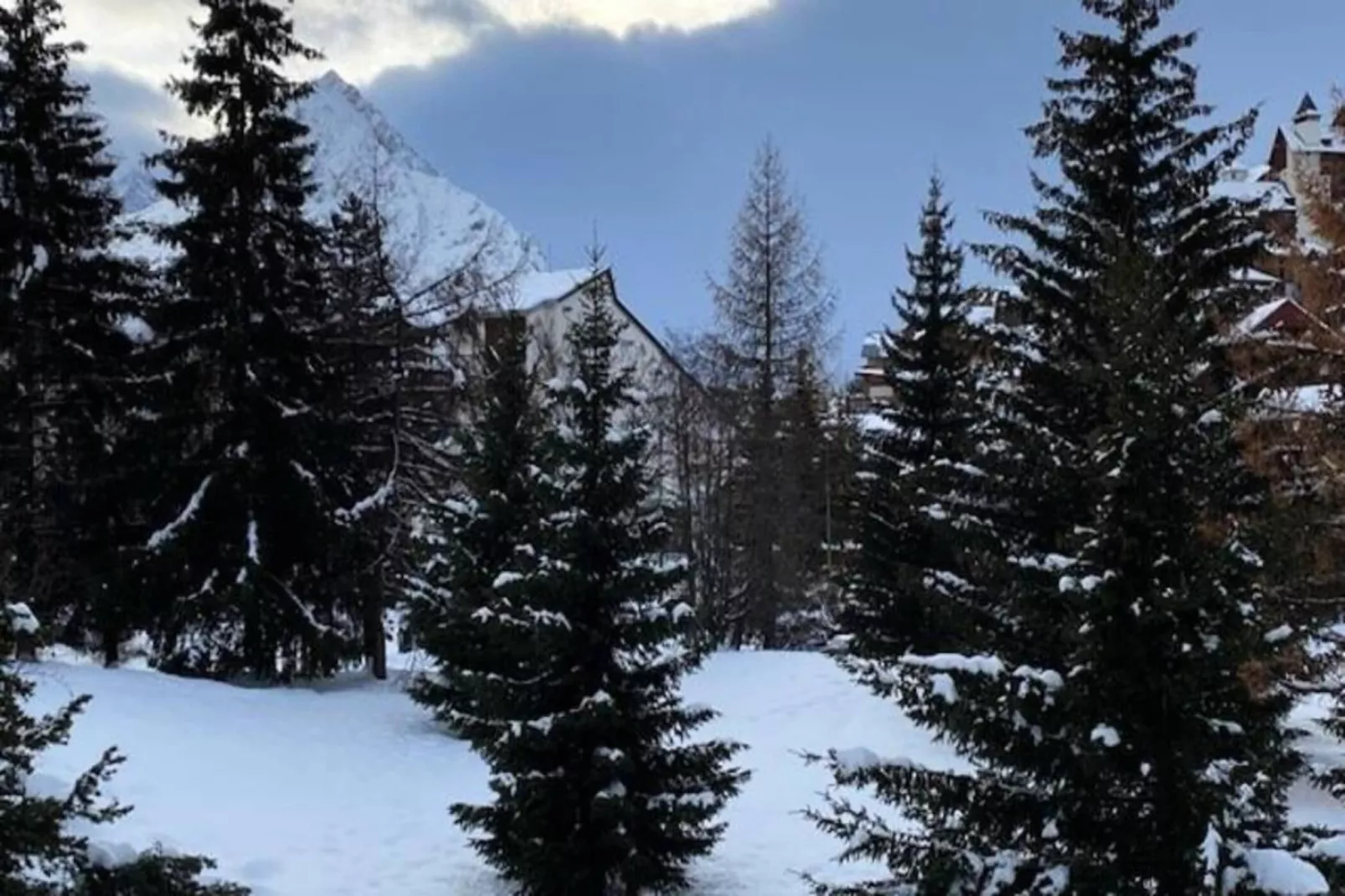 Résidence Cote Brune 3-View in winter