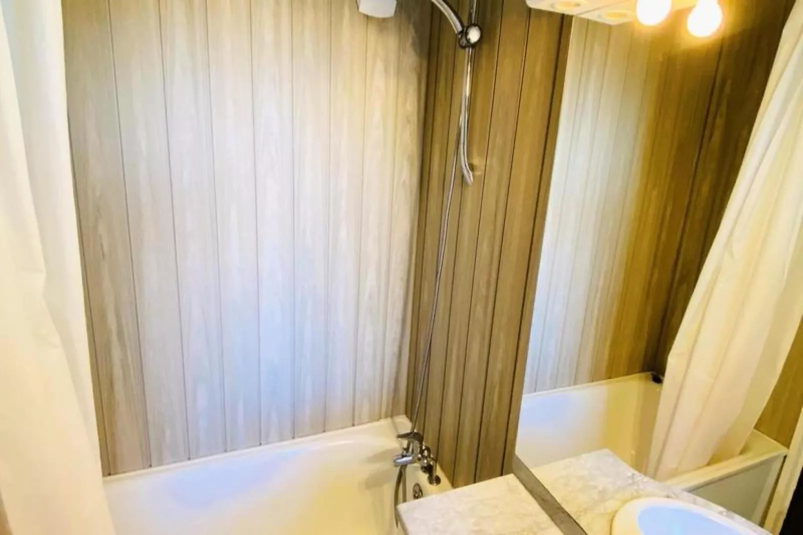 Résidence Le 3300-Badezimmer