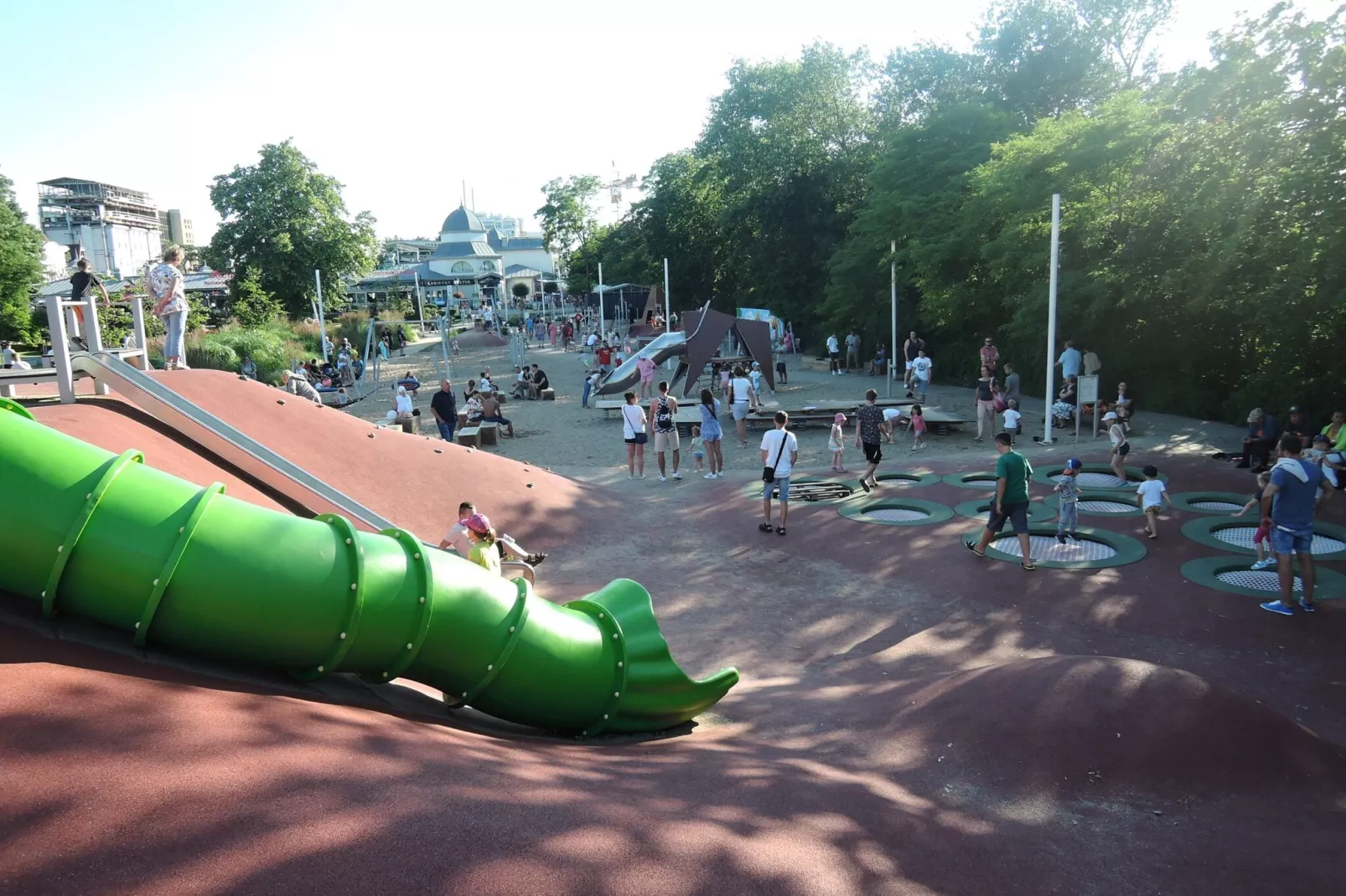 Domy wakacyjne w Międzyzdrojach z podgrzewanym basenem-Areas summer 1km