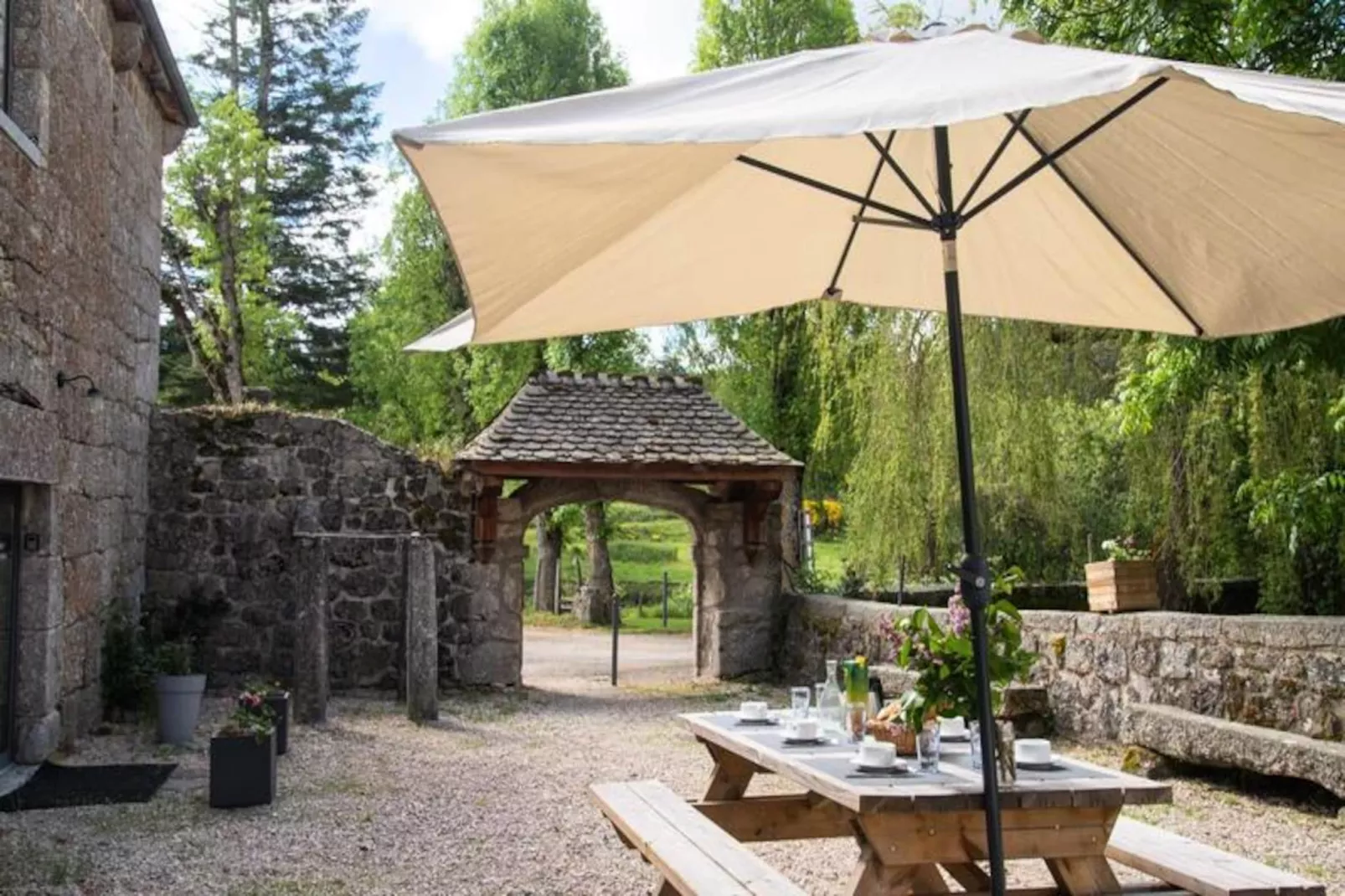 Gîte de France Gîtes de france 24 personnes - domaine de coulagnettes 3 épis-Image-tags.