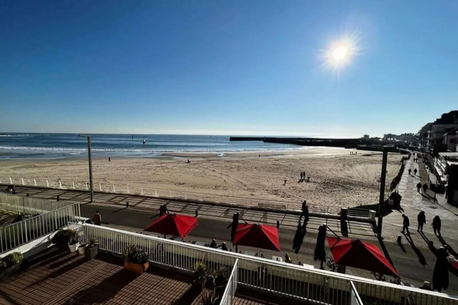 Résidence Dauphins-Vue d'été