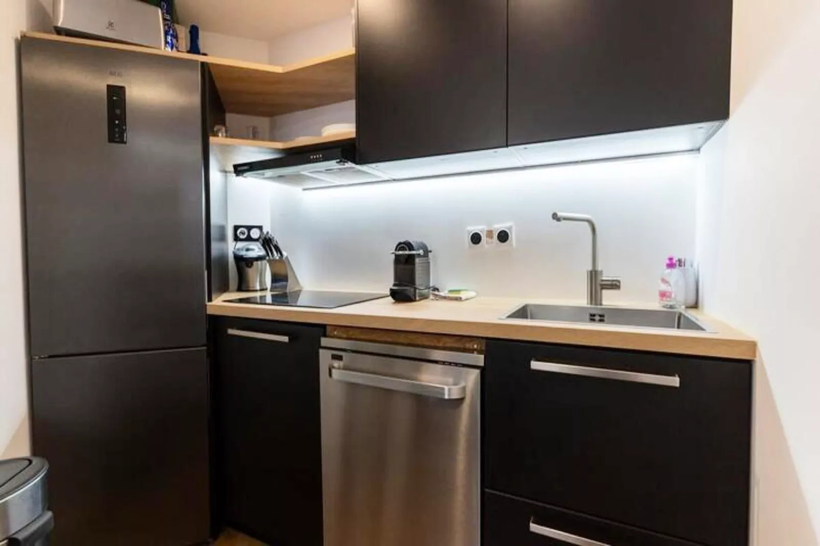 Résidence Sublime T2  Pour 4 Personnes, R&eacute;nov&eacute; Avec Piscine Tennis Parking Wifi-Küche