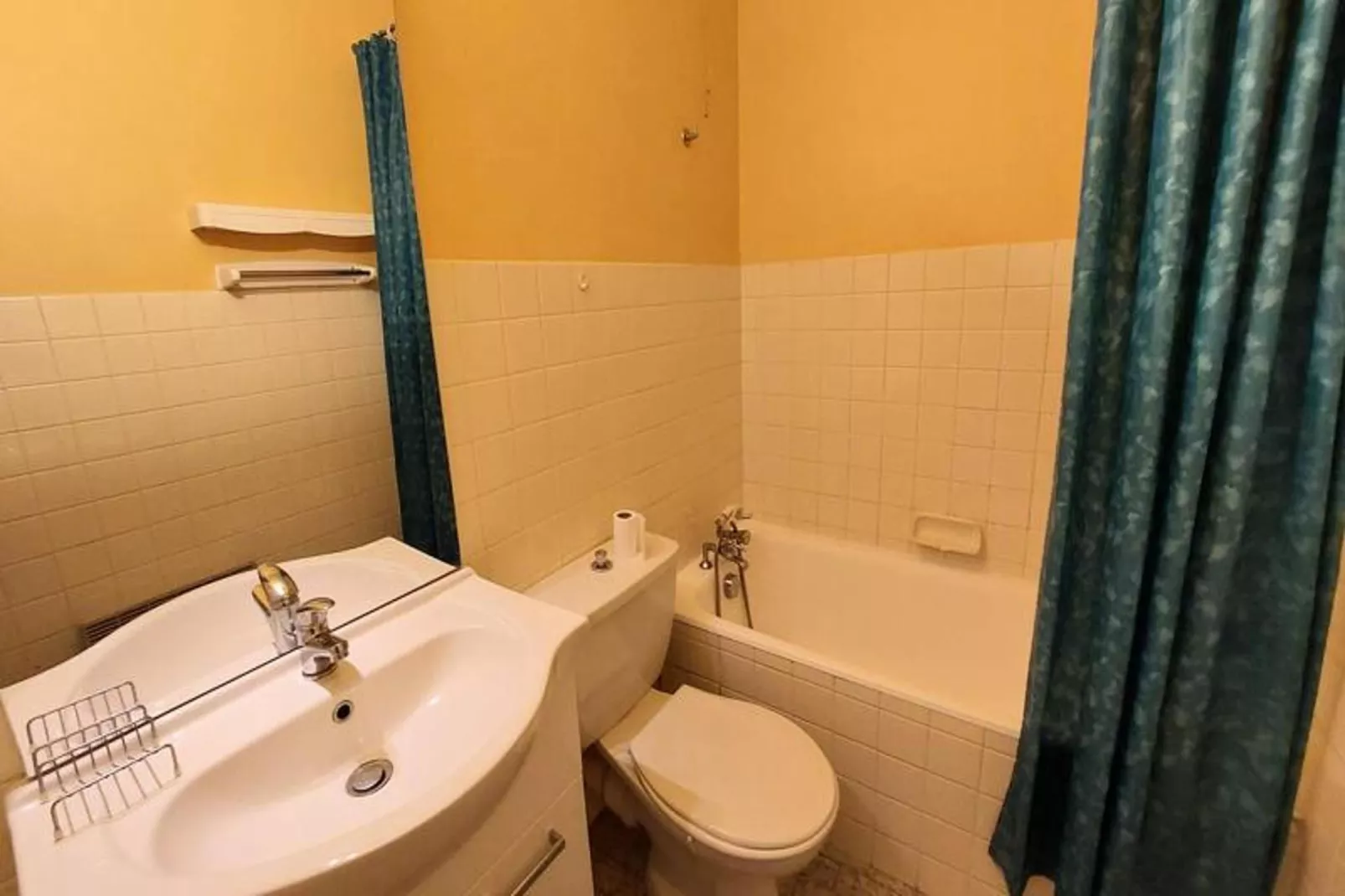 Résidence Le Chateau Durieux 1-Badezimmer