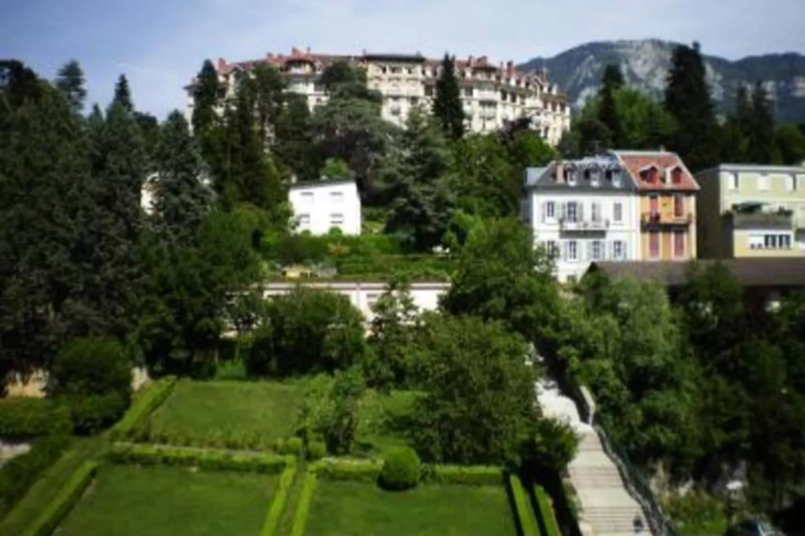 Résidence Le Chateau Durieux 3-Areas within 1km in summer