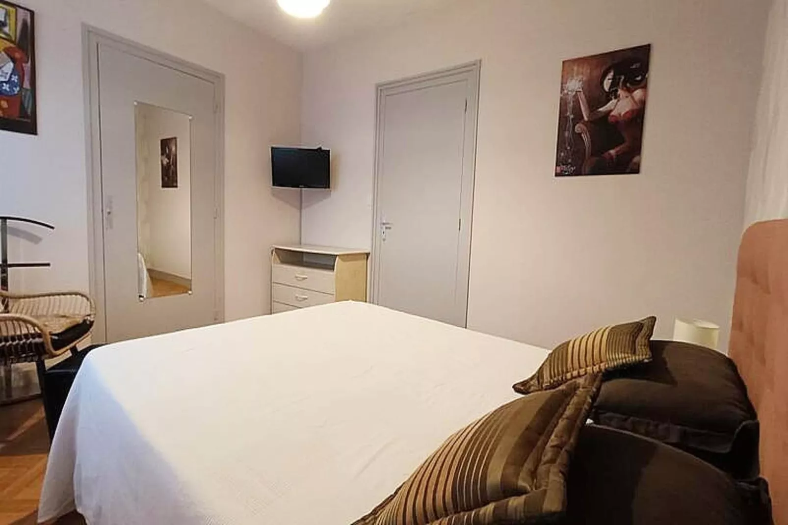 Résidence Le Dauphin-Chambre