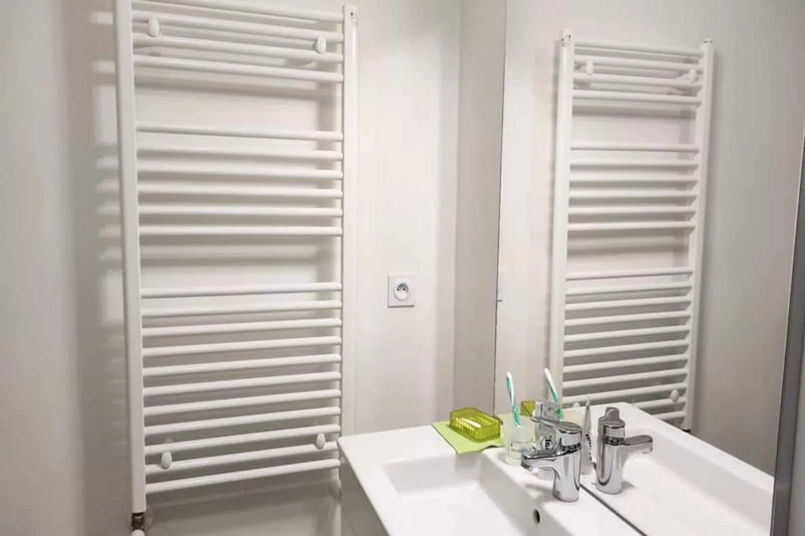 Résidence Le Clos Des Merisiers-Bathroom