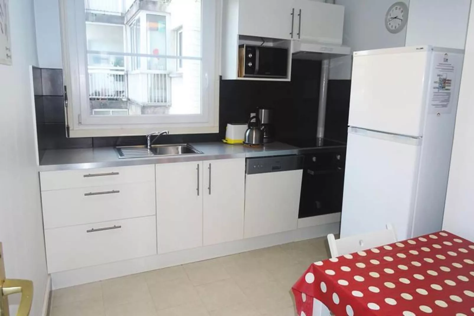 Résidence Le Dent Du Chat-Kitchen