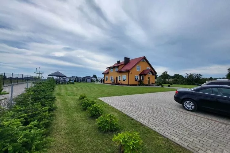 Apartament na parterze 150 m2 Gąski-Gardens summer