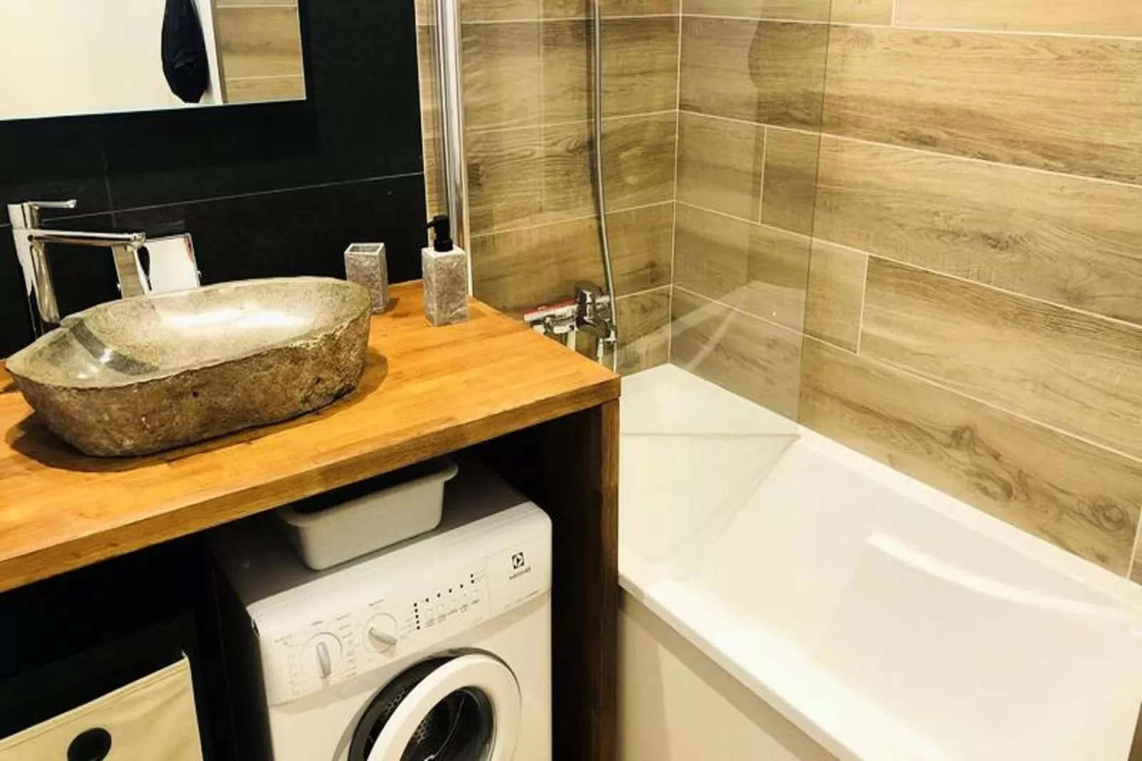 Résidence Camarine-Bathroom