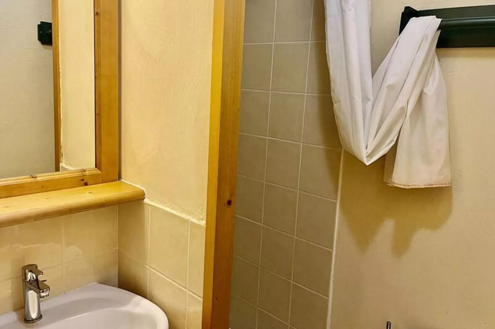 Résidence Valeriane-Salle de bain