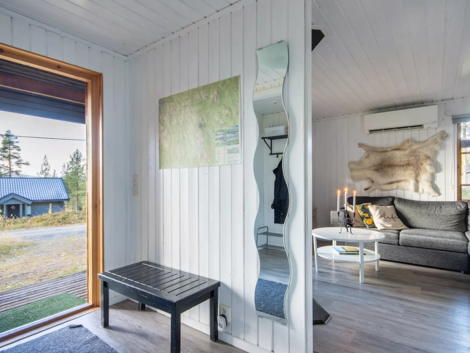 Fjällnästet-Drinnen