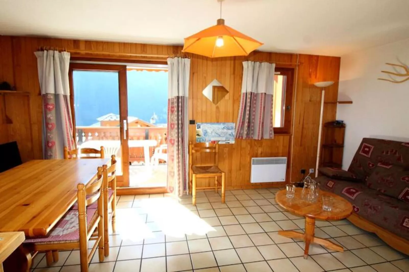 Résidence Le Chardonnet-Image-tags.