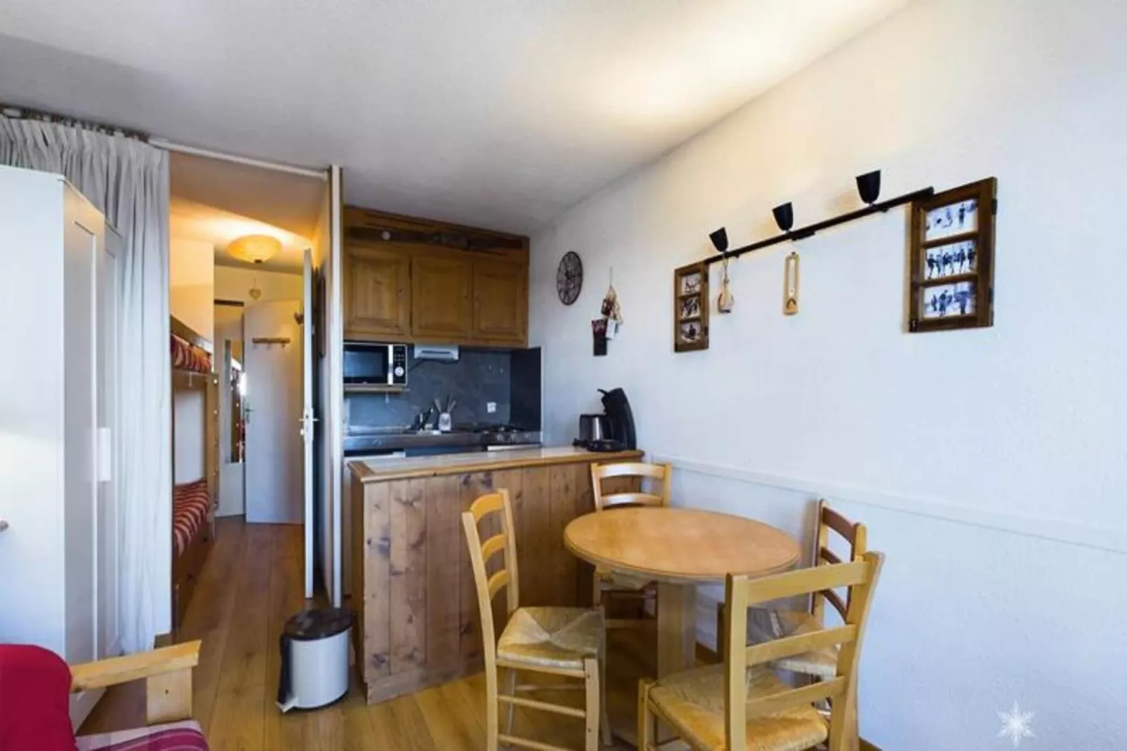 Résidence Bouquetins A-Exterior in summer