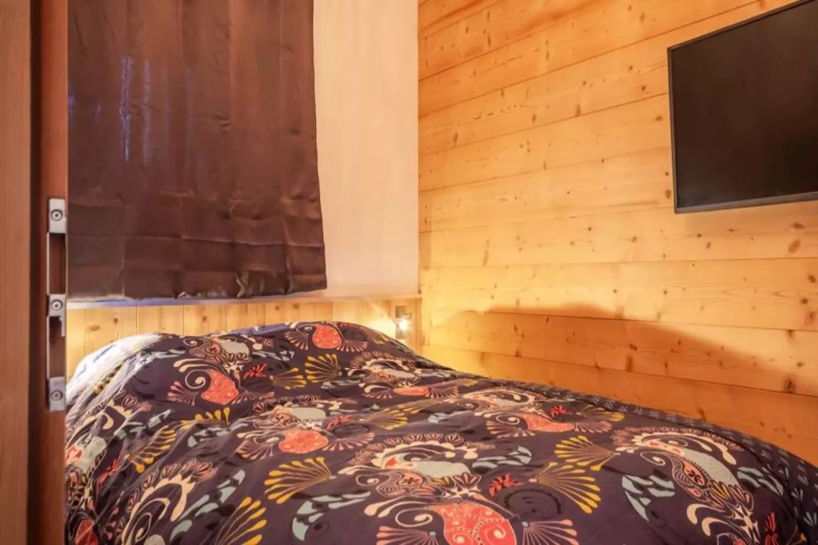 Résidence Les Portes Du Pleney-Bedroom