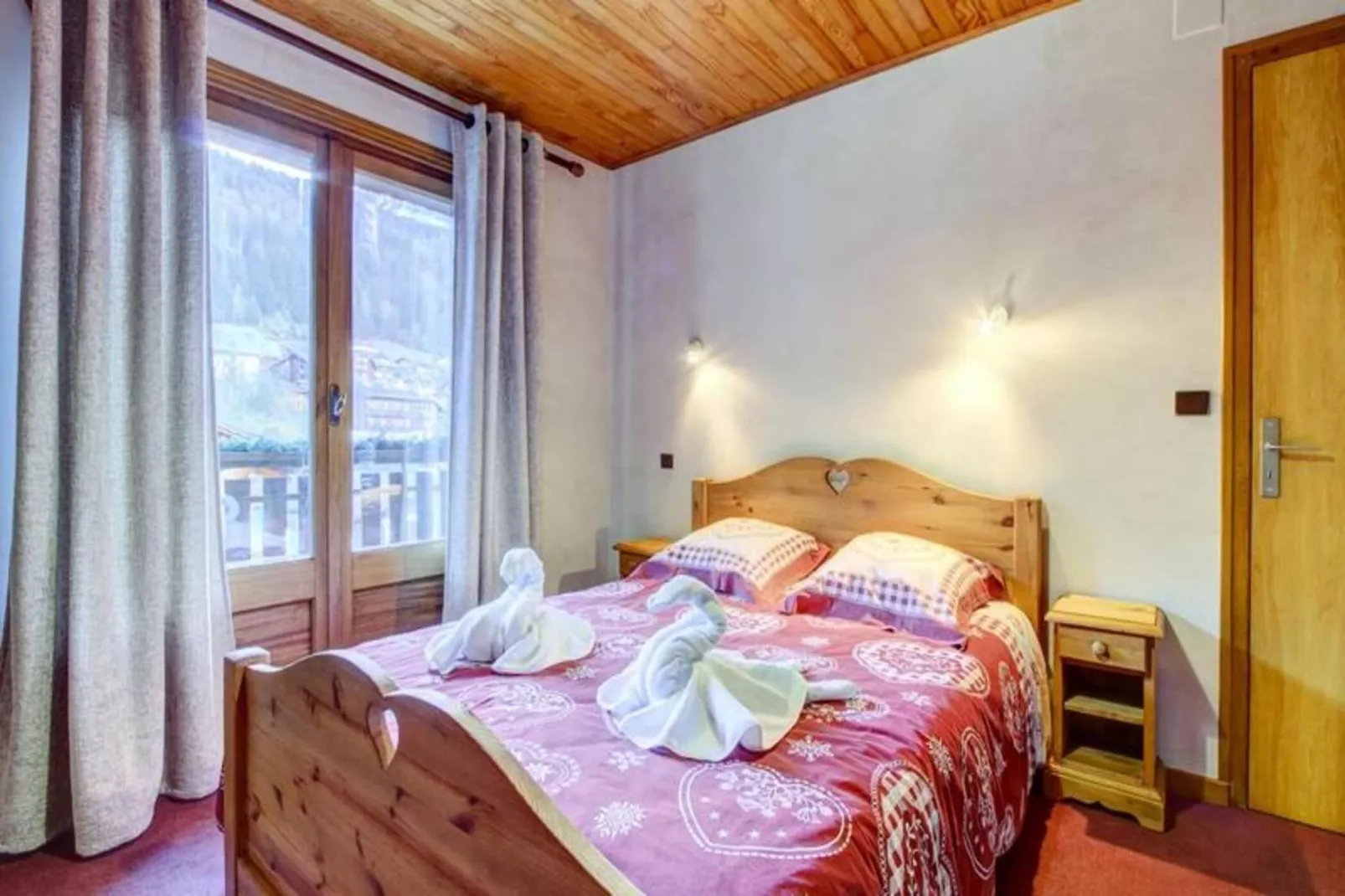 Résidence L'outo-Exterior in summer