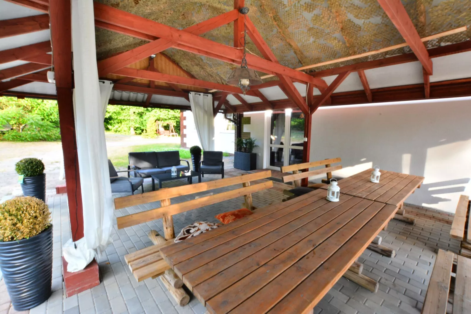 Dom przy stawach Święcianowo-Terrace balcony