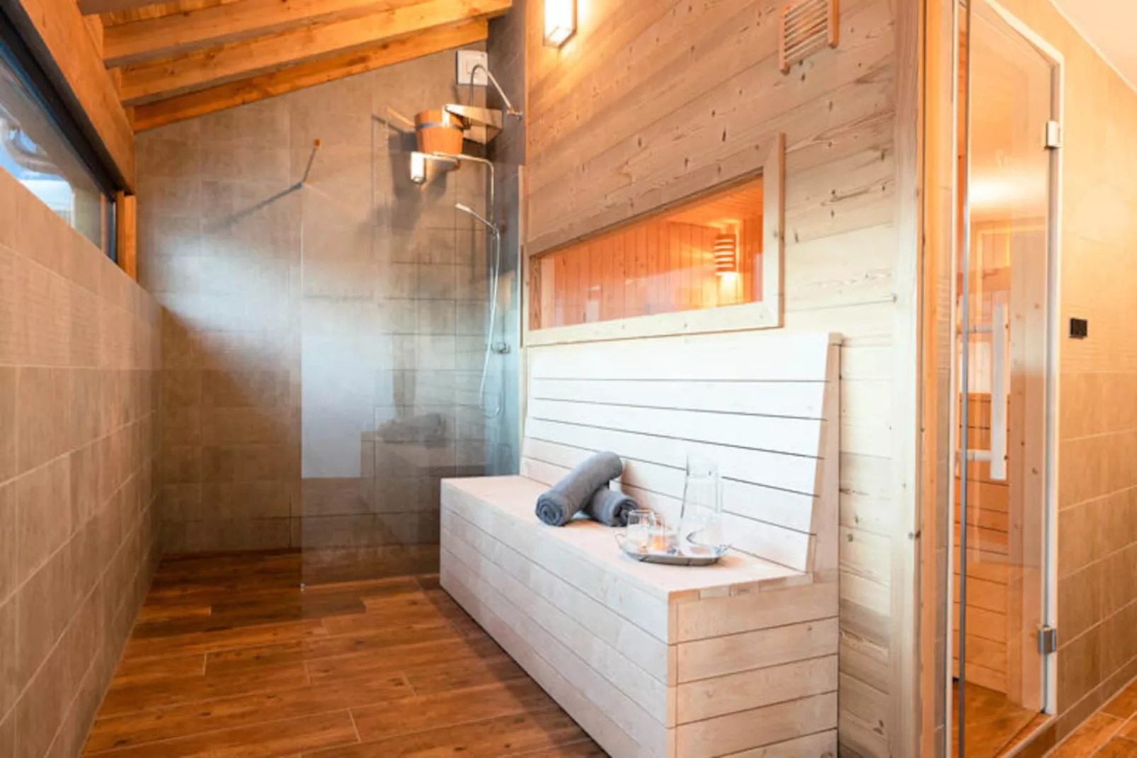 Résidence Les Rosiers-Image-tags.