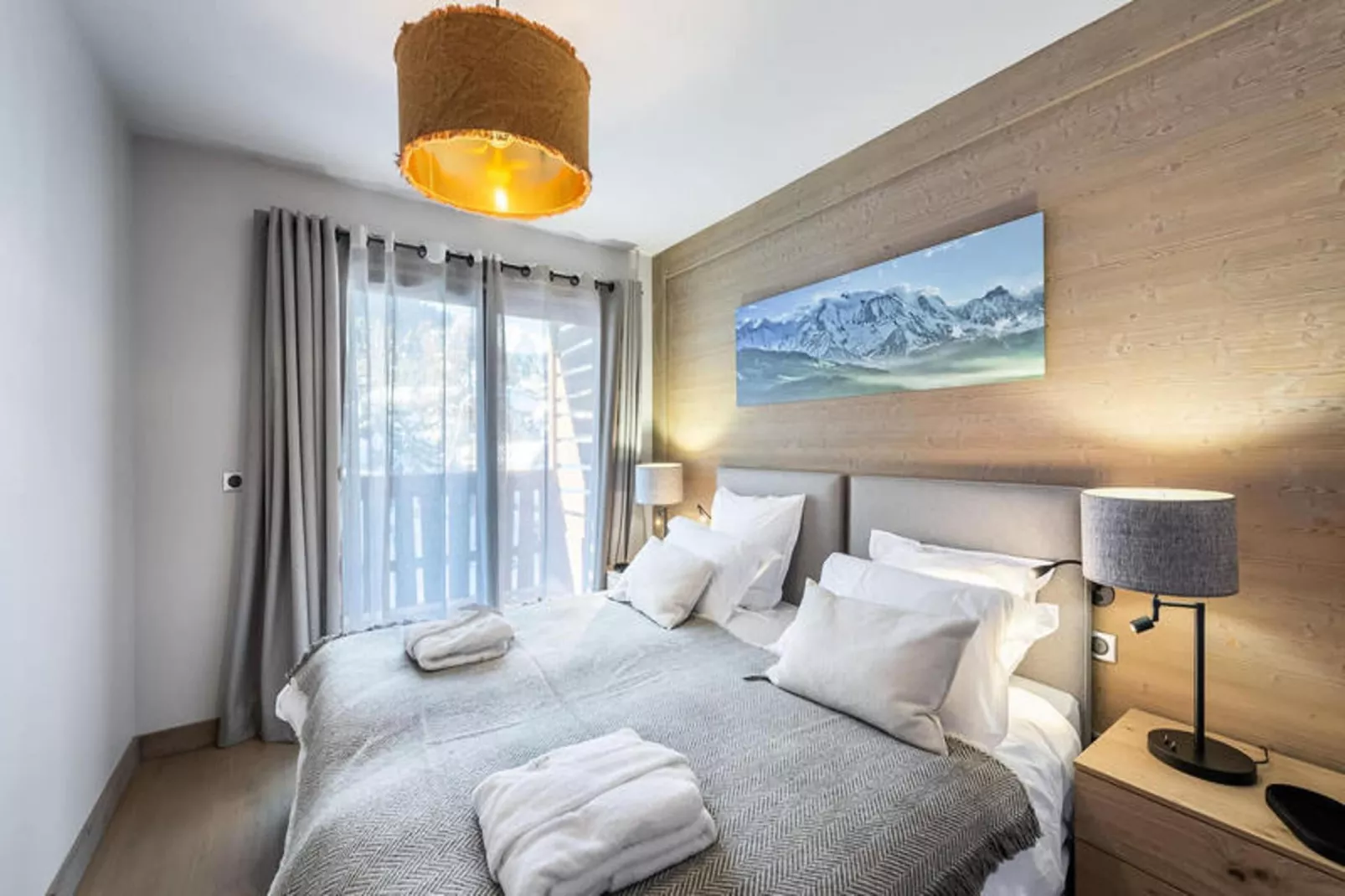 Résidence Stallion D-Exterior in summer