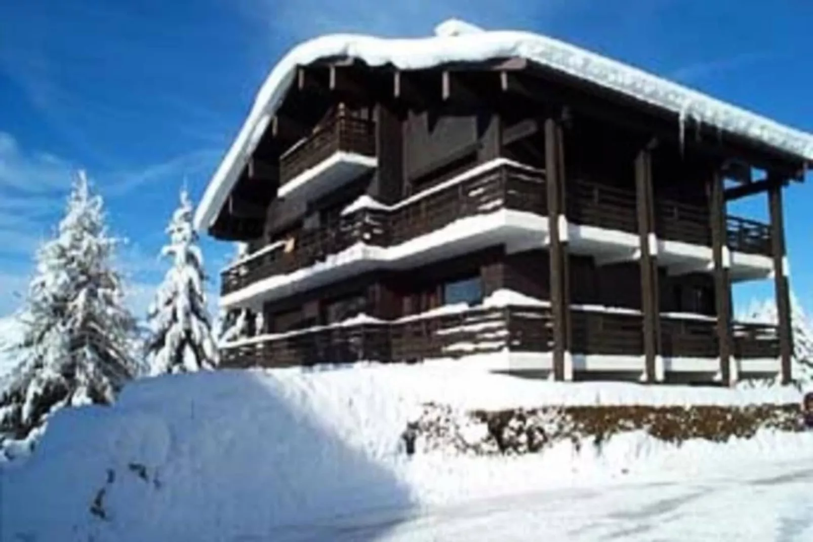 Résidence La Gelinotte-Außenbereich Sommer