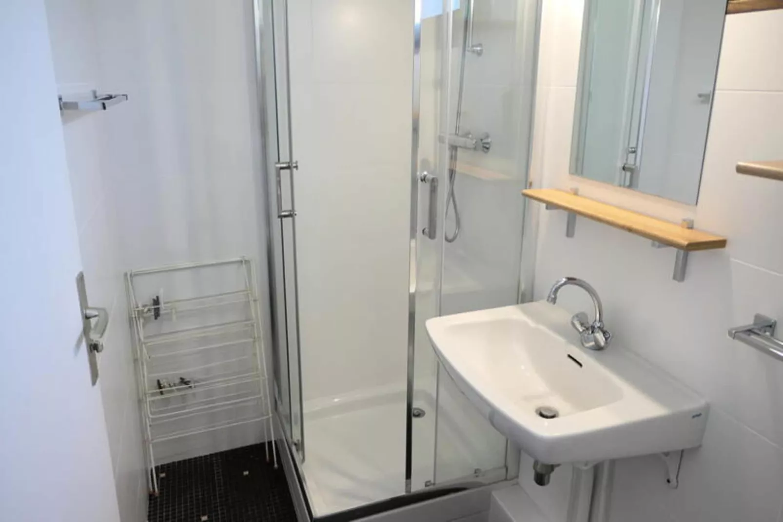 Résidence Castel Des Roches A-Exterior in summer