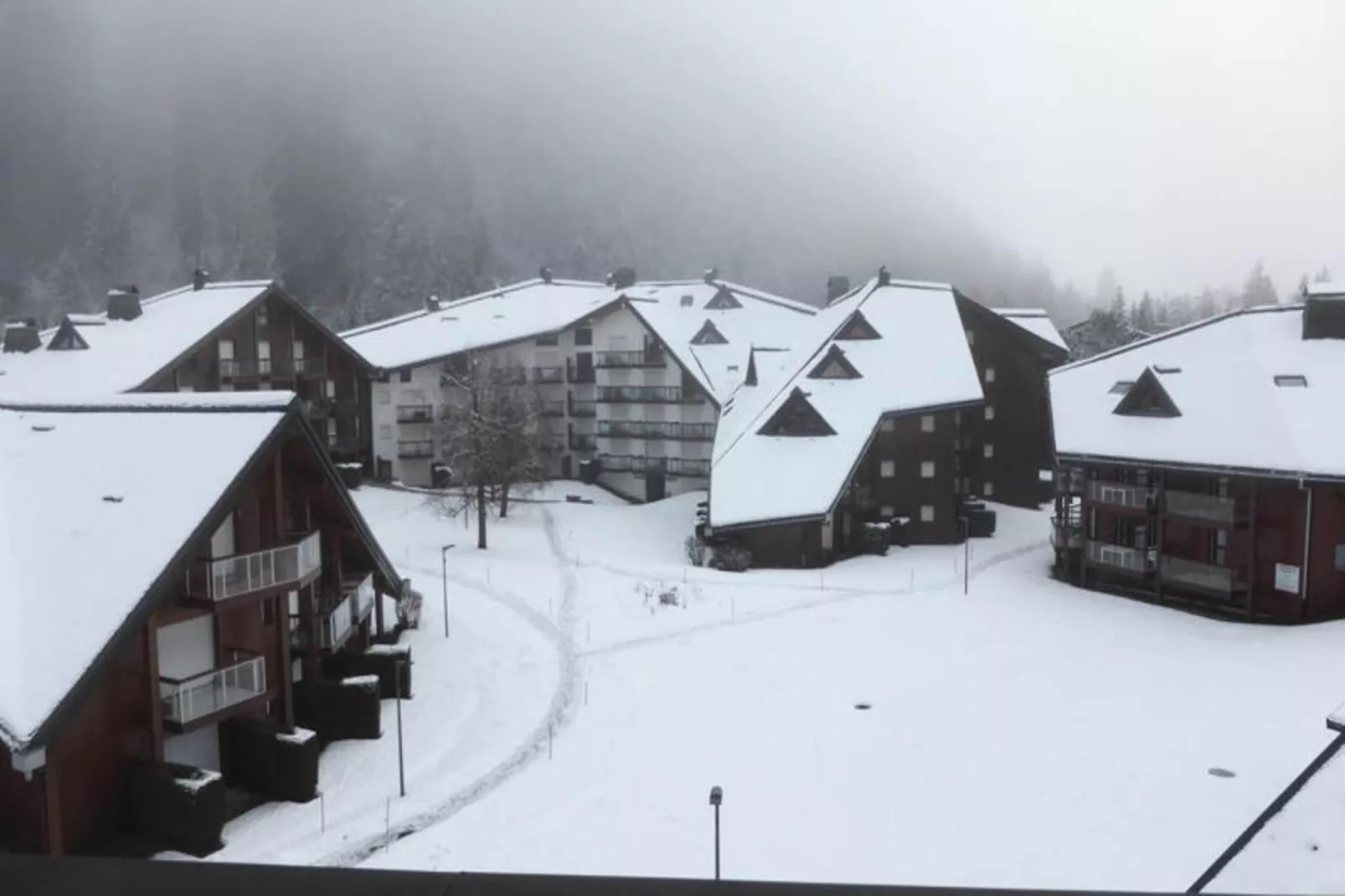 Résidence L'enclave-Exterior in summer