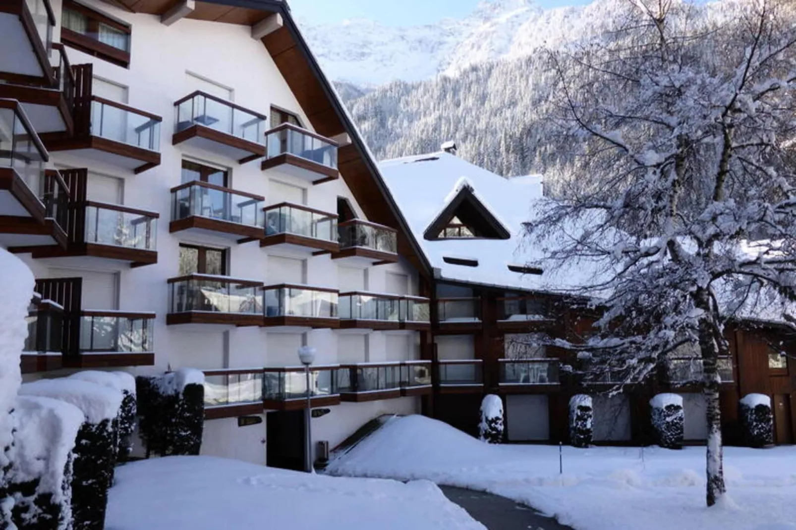 Résidence Borgia-Außenbereich Sommer