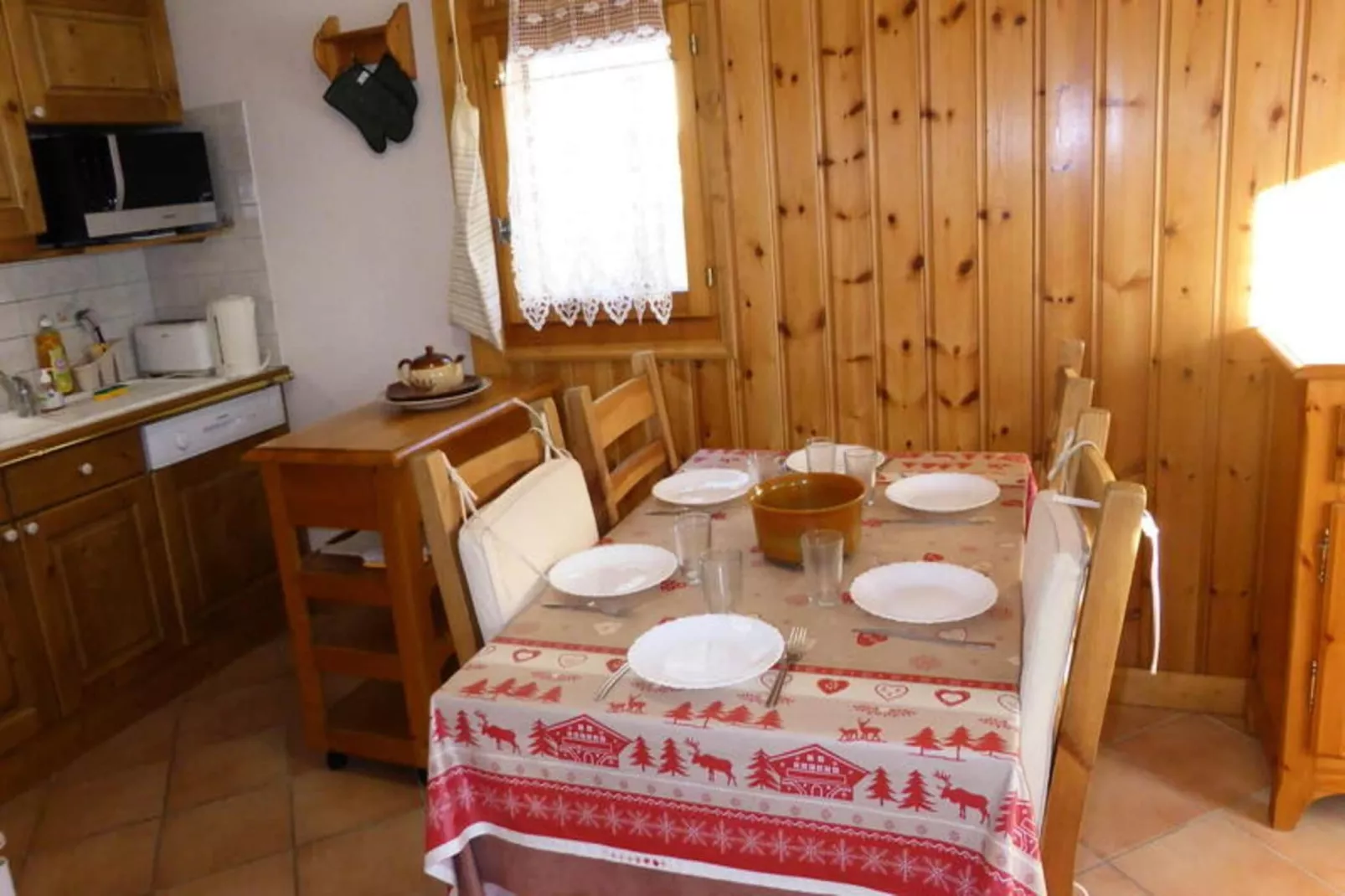 Résidence Les Carlines-Exterior in summer