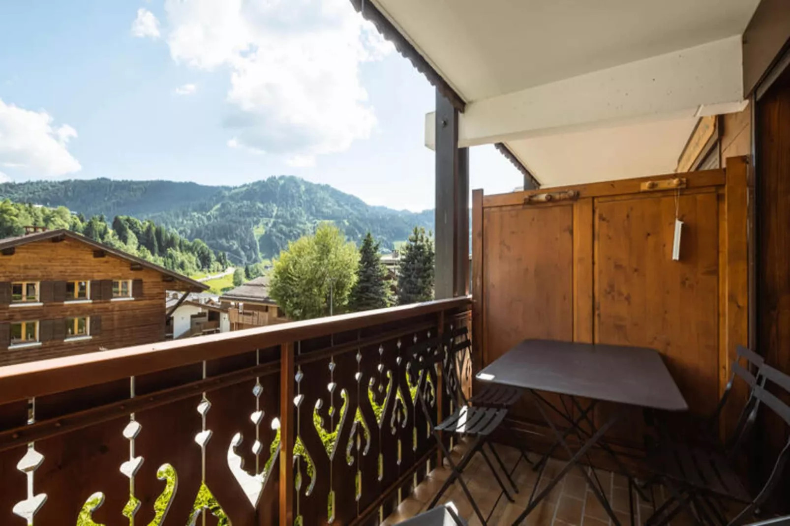 Résidence Domanial B-Außenbereich Sommer