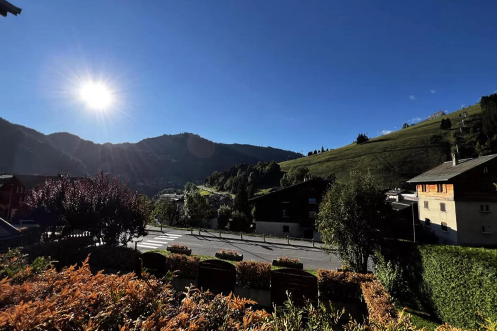 Appartements à La Clusaz-Gardens in summer