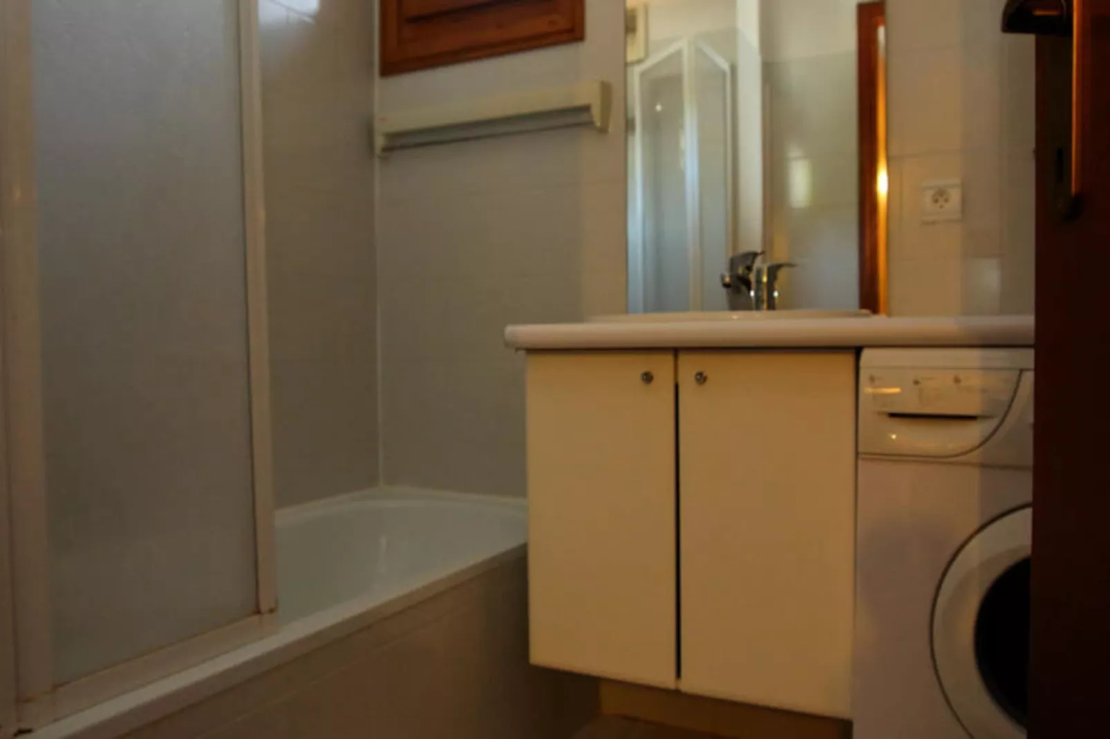 Appartements à Les Carroz-d'Arâches-Image-tags.