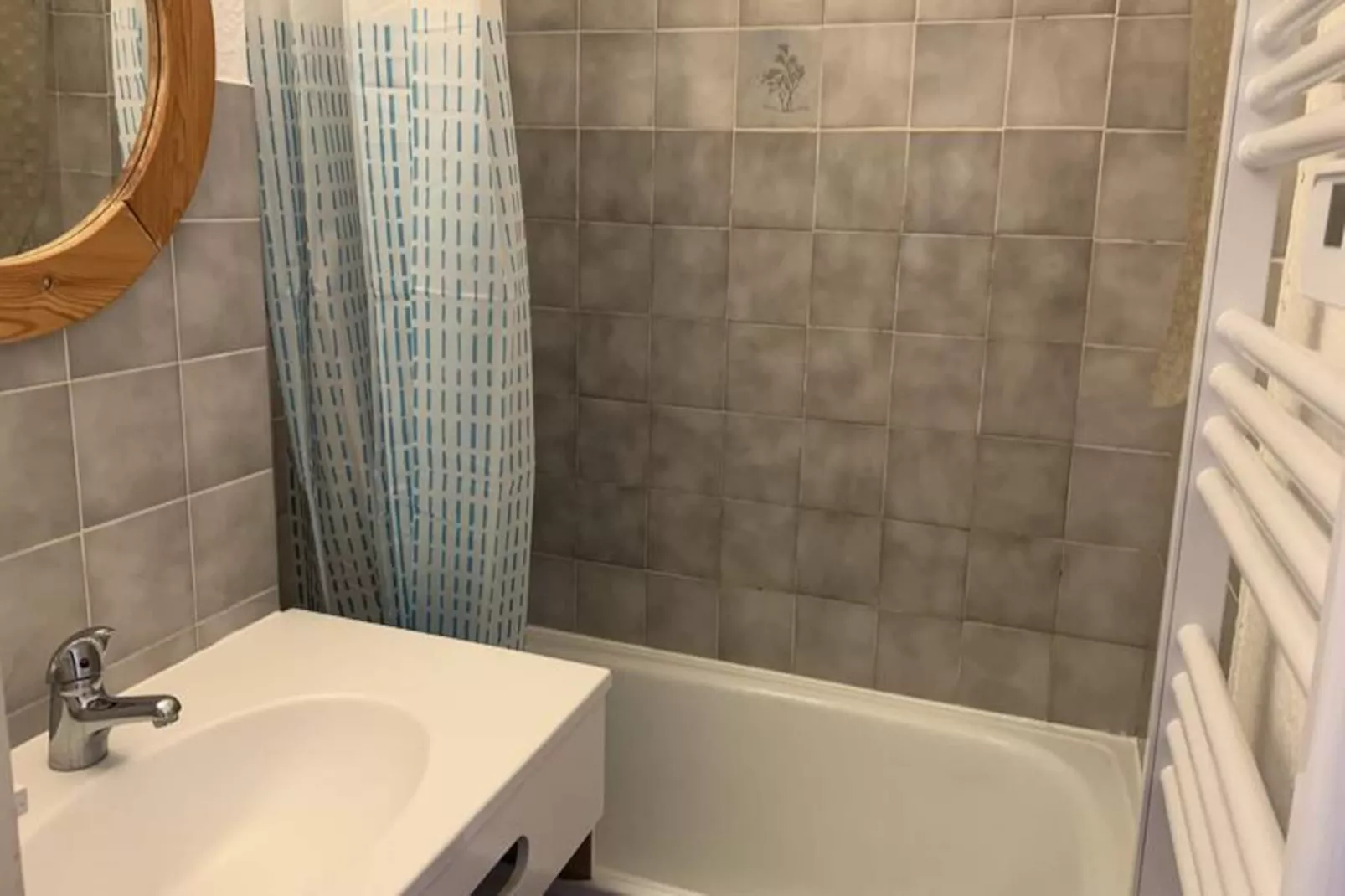 Résidence Le Perce-neige-Image-tags.