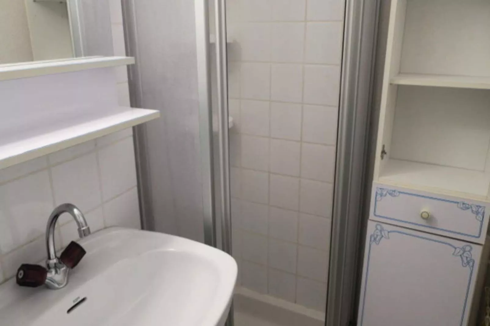 Résidence Les Jonquilles-Bathroom