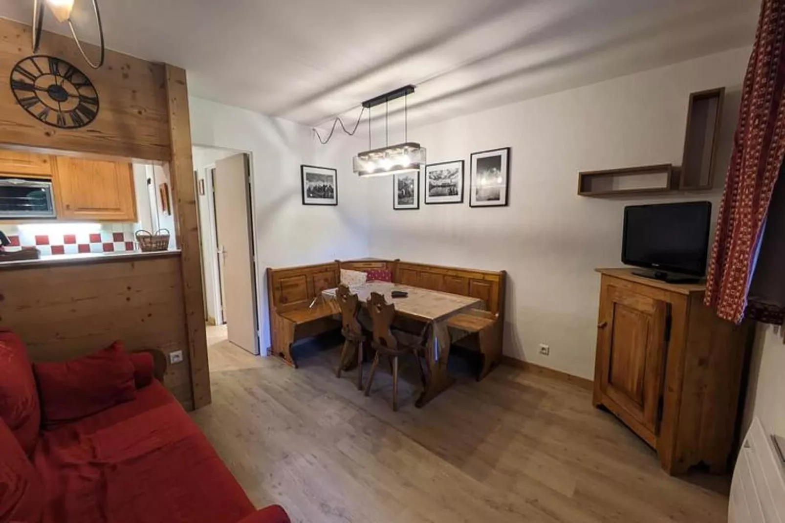 Résidence Jonquille-Dining room