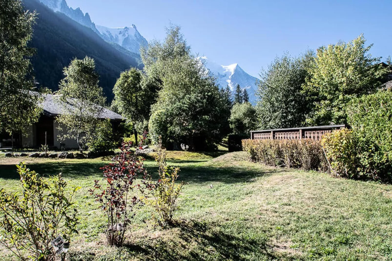 Chalets Des Bois-Jardins en été