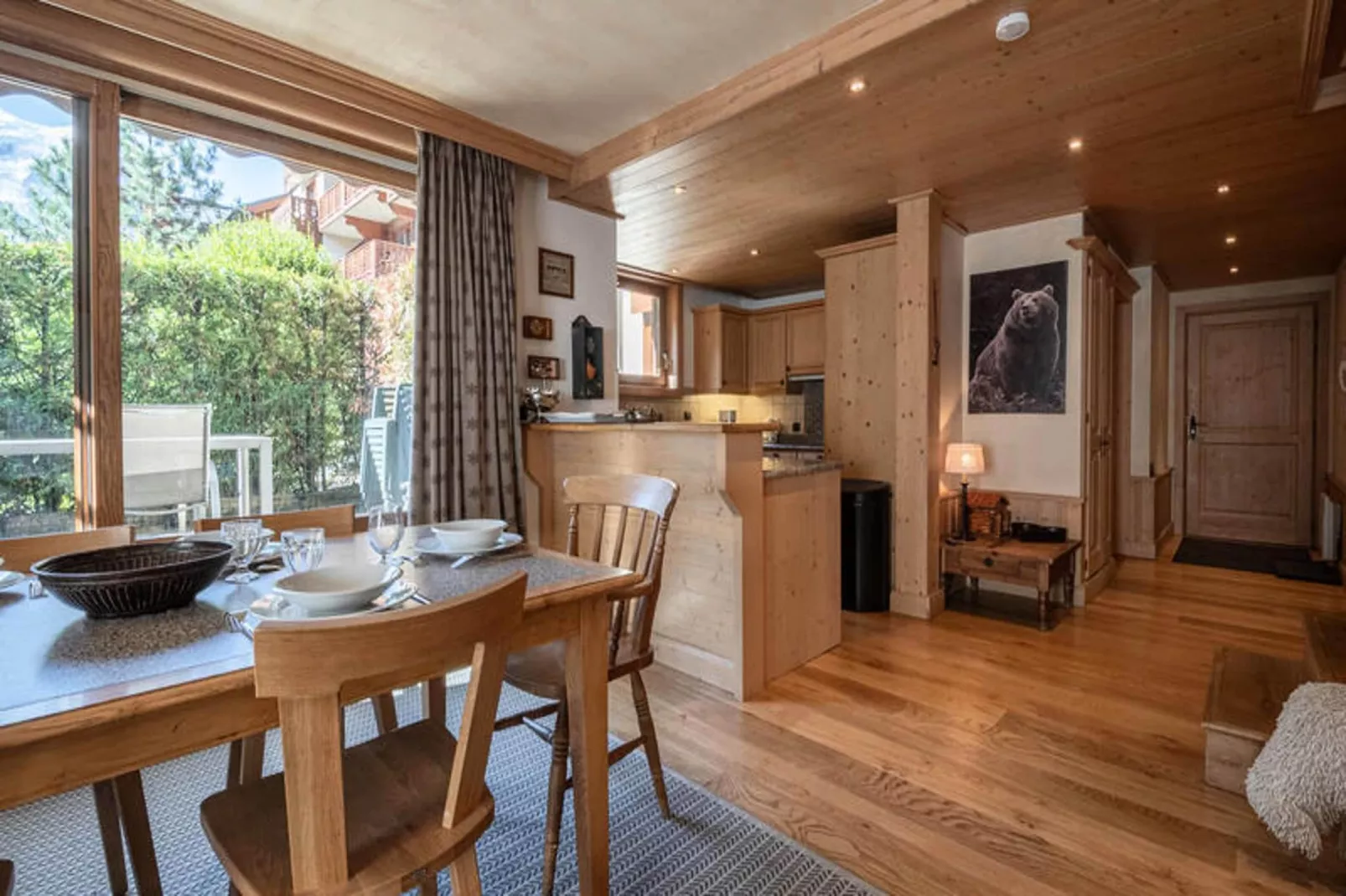 Chalets Du Savoy-Dining room