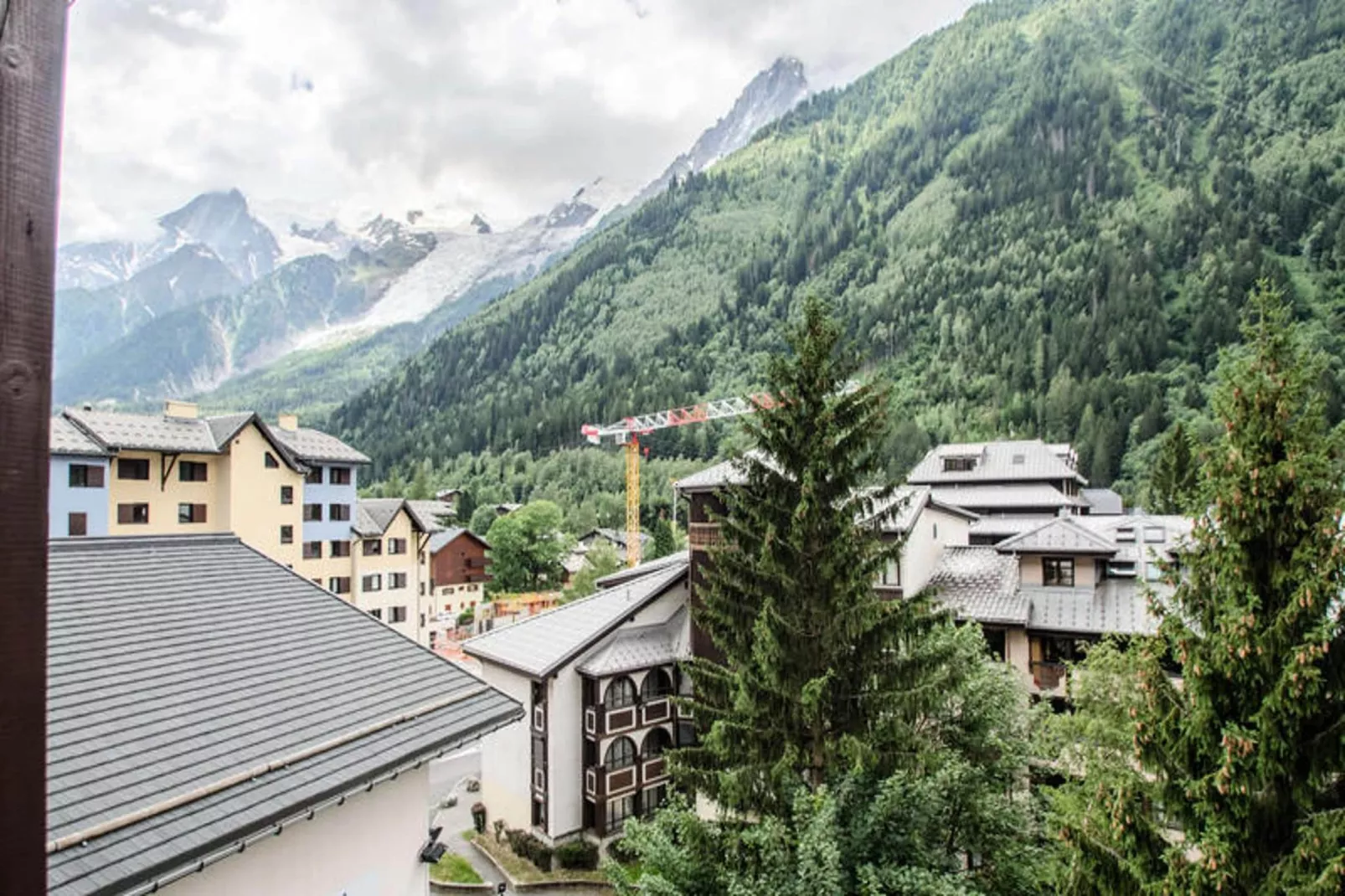 Résidence Riviere-View in summer