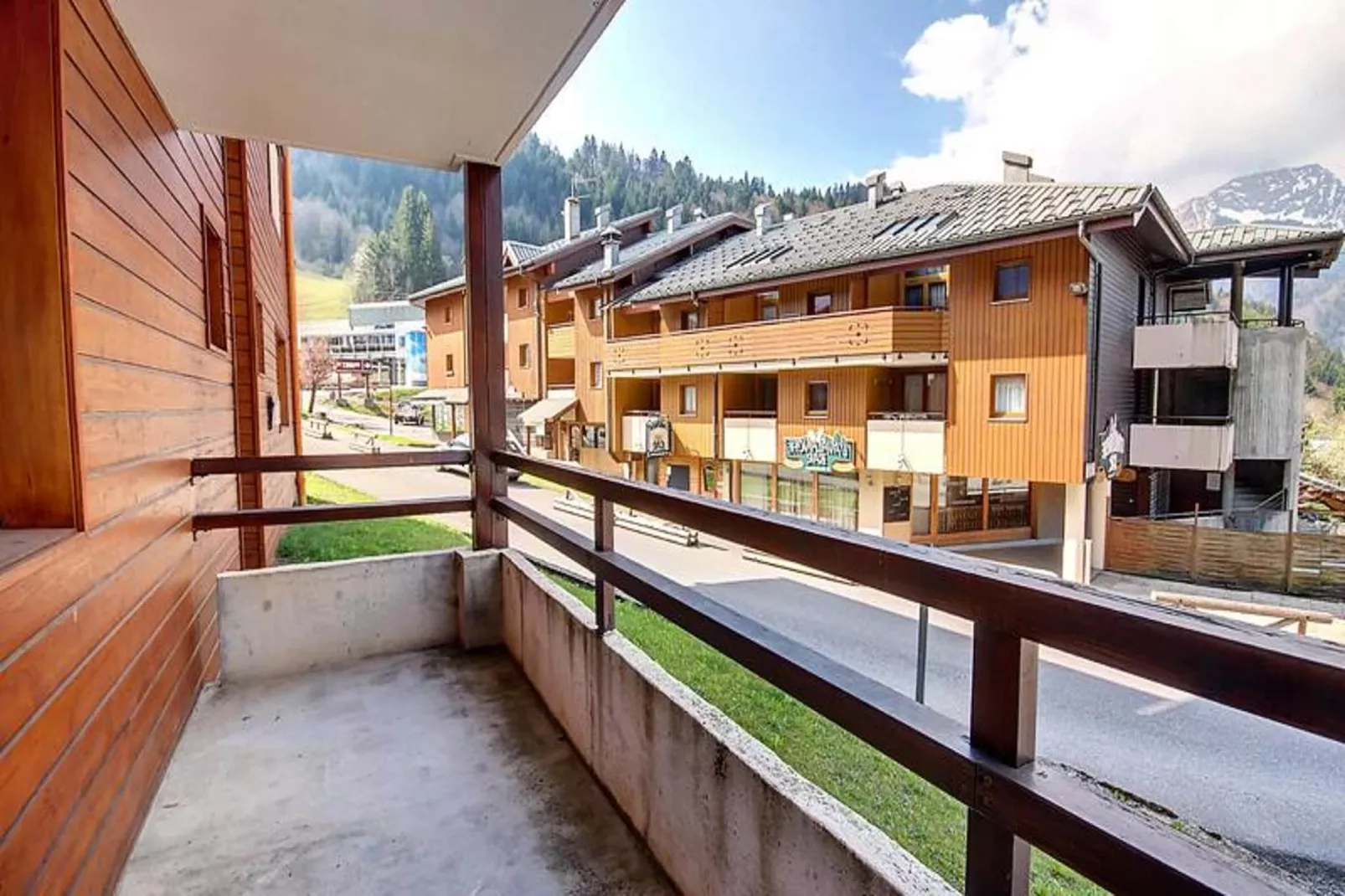 Studio à Saint Jean d'Aulps-Terrace balcony
