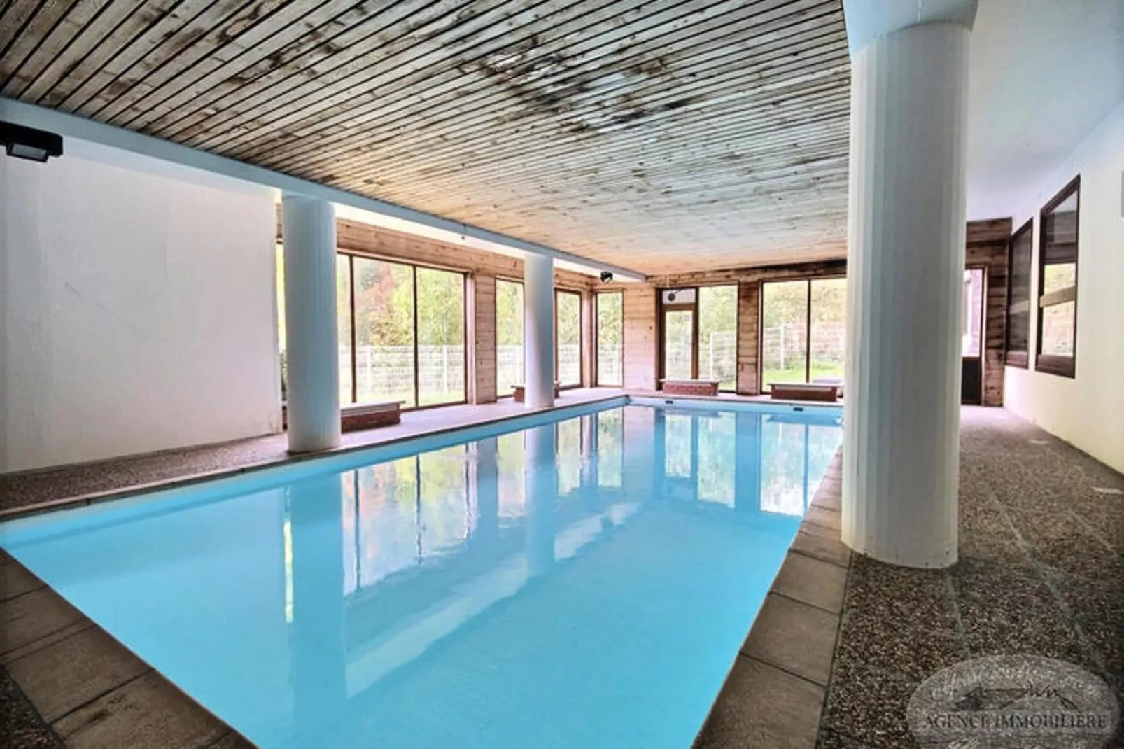 Appartements à Saint Jean d'Aulps-Schwimmbad