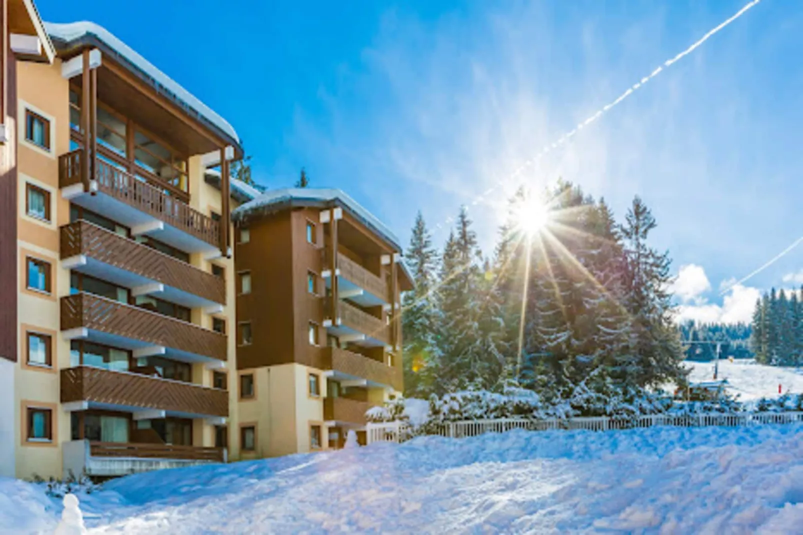 Résidence Odalys Le Buet**-Exterior in summer